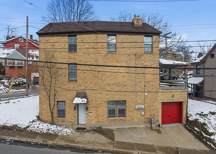 Dormont 2 Modern And Bright 1 Bedroom Apartment, Free Street Parking * Pittsburgh